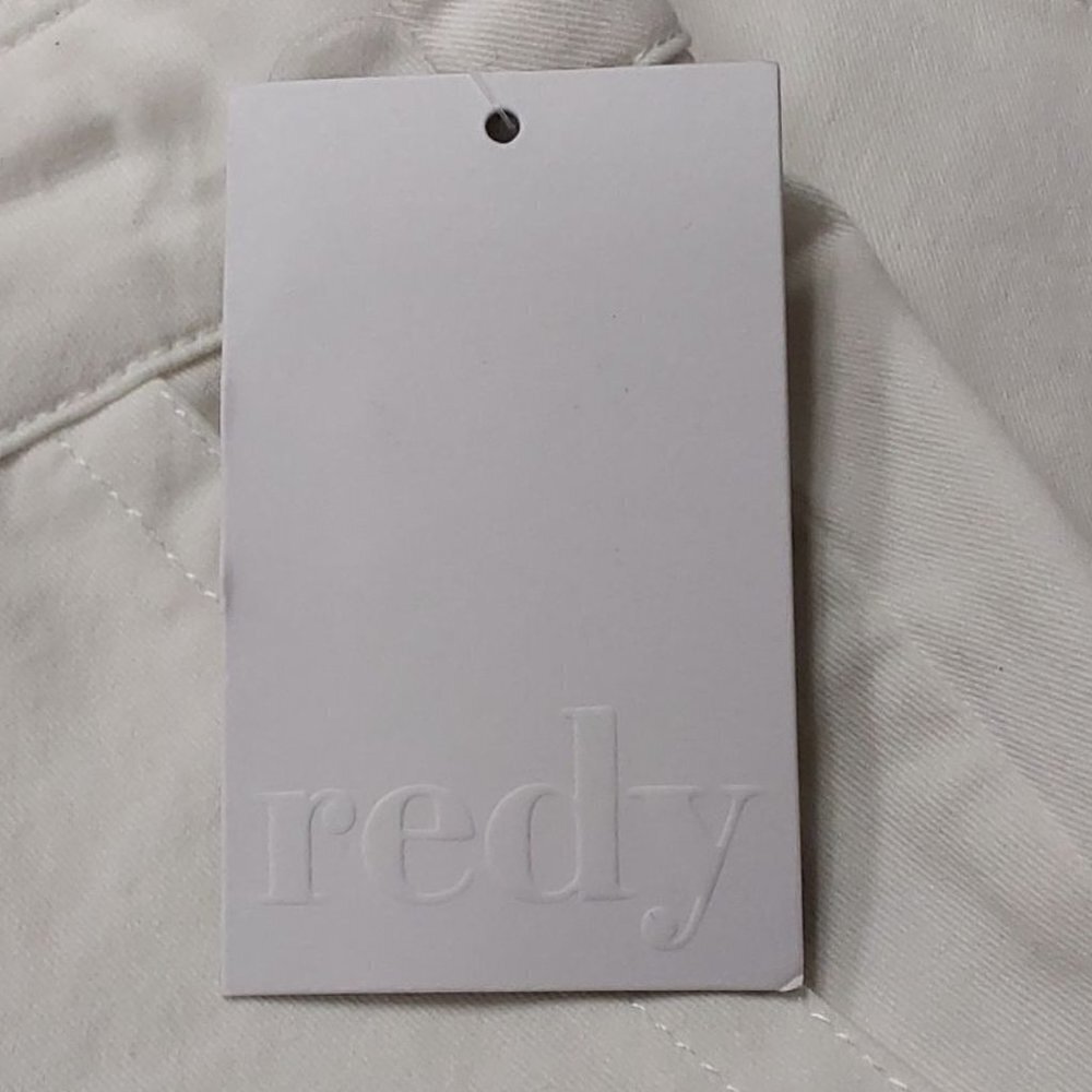 Utilitarian Short | Redy | 10 - Picture 10 of 13